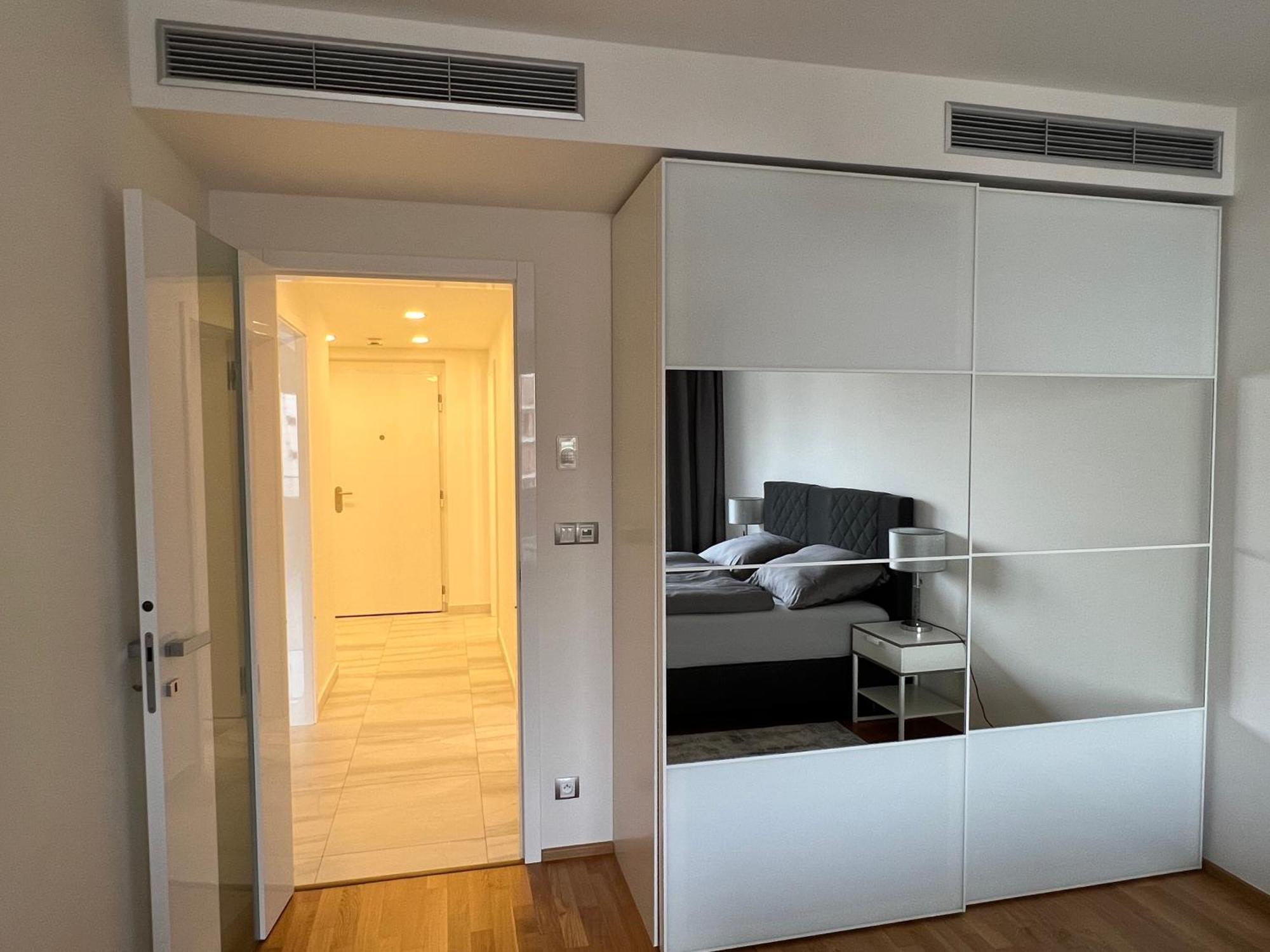 Quiet Apartment In The Centre Prag Exteriör bild